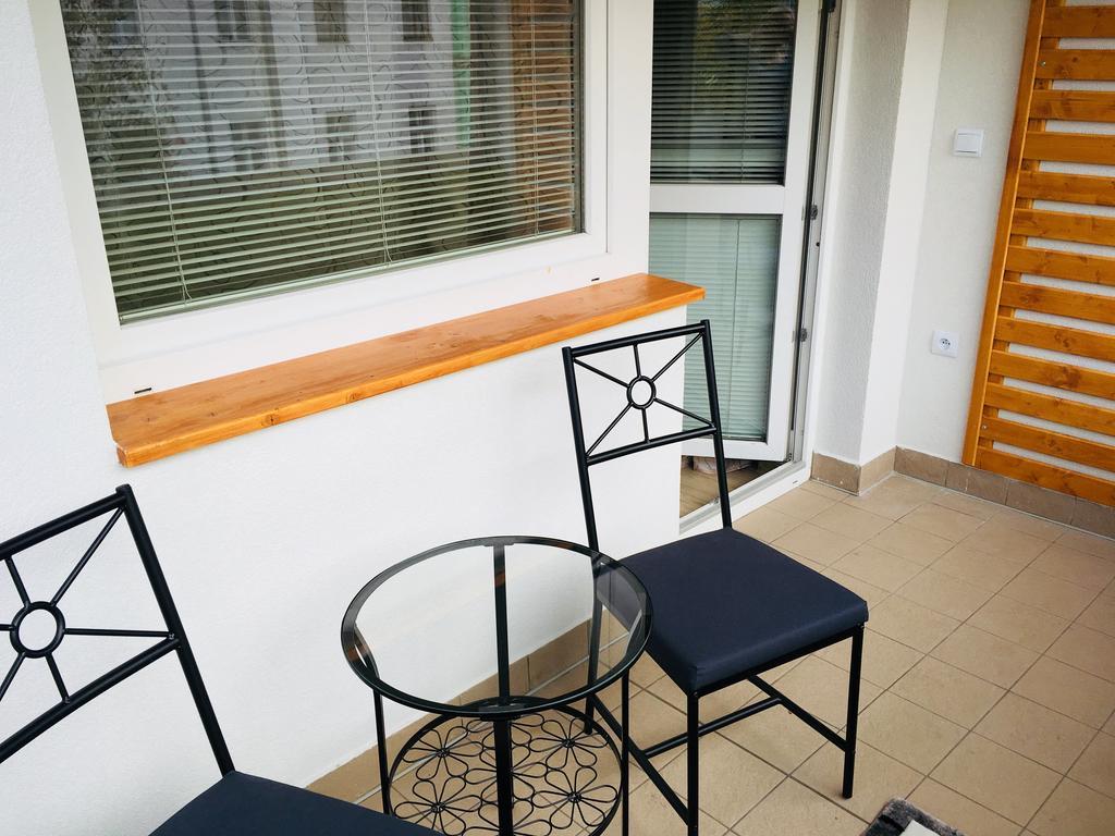 Apartman Jarosova ซนอยโม ภายนอก รูปภาพ