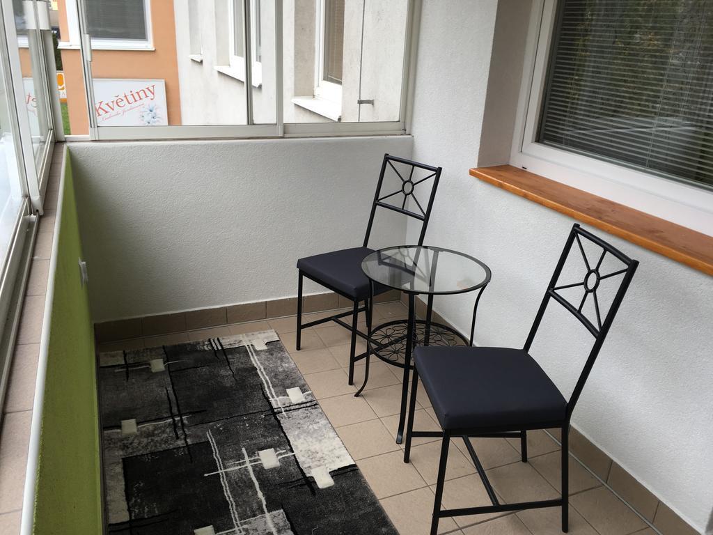 Apartman Jarosova ซนอยโม ภายนอก รูปภาพ