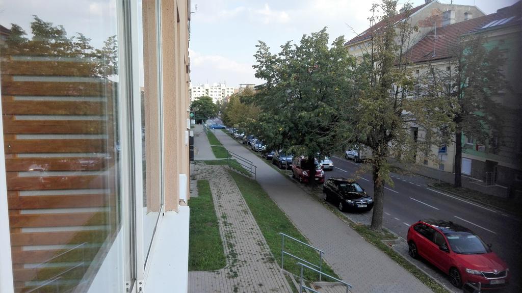 Apartman Jarosova ซนอยโม ภายนอก รูปภาพ